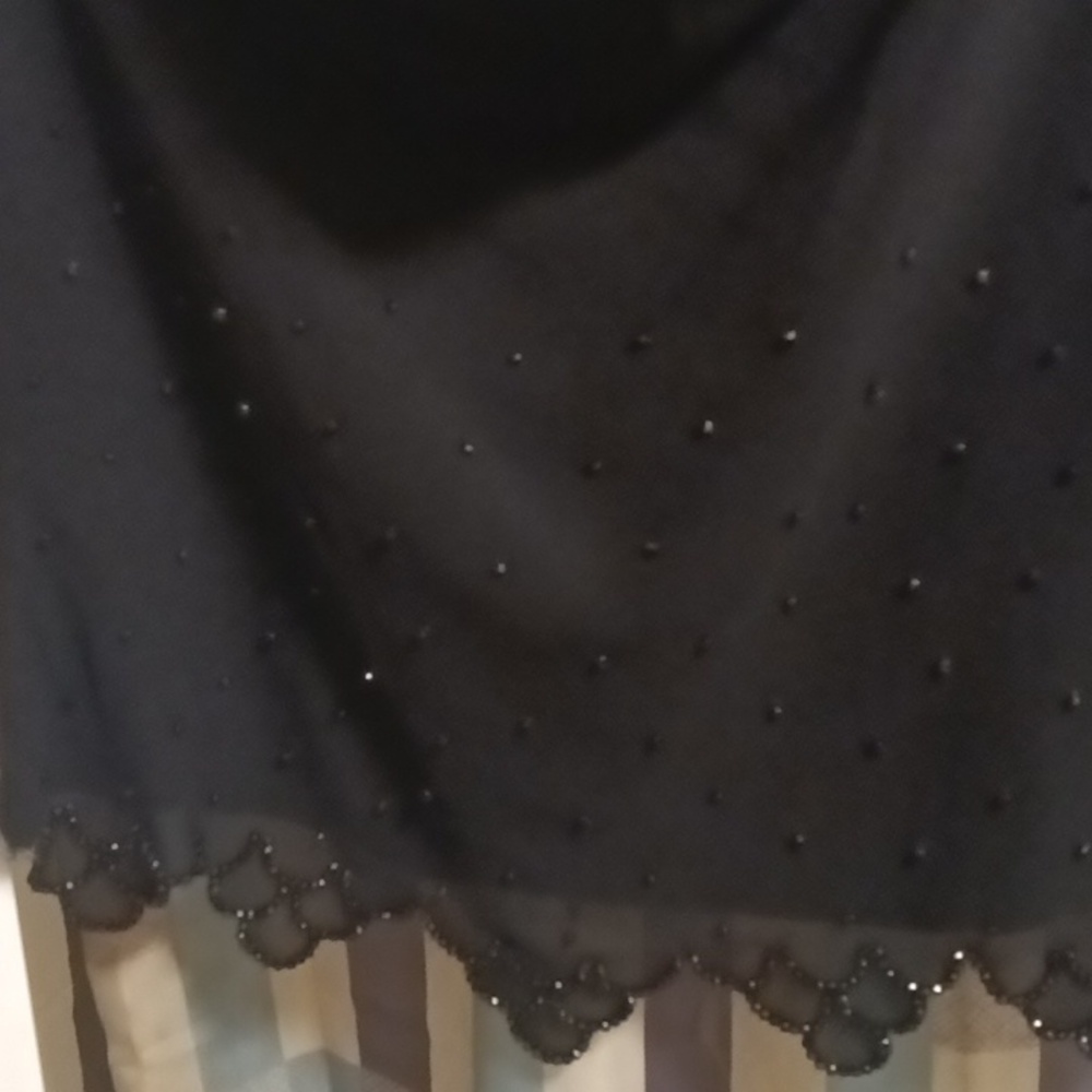 FINAL PRICE J. R. NITES BY CALIENDO 2-pc  beaded scalloped blouse/maxi skirt 6 - Picture 4 of 16